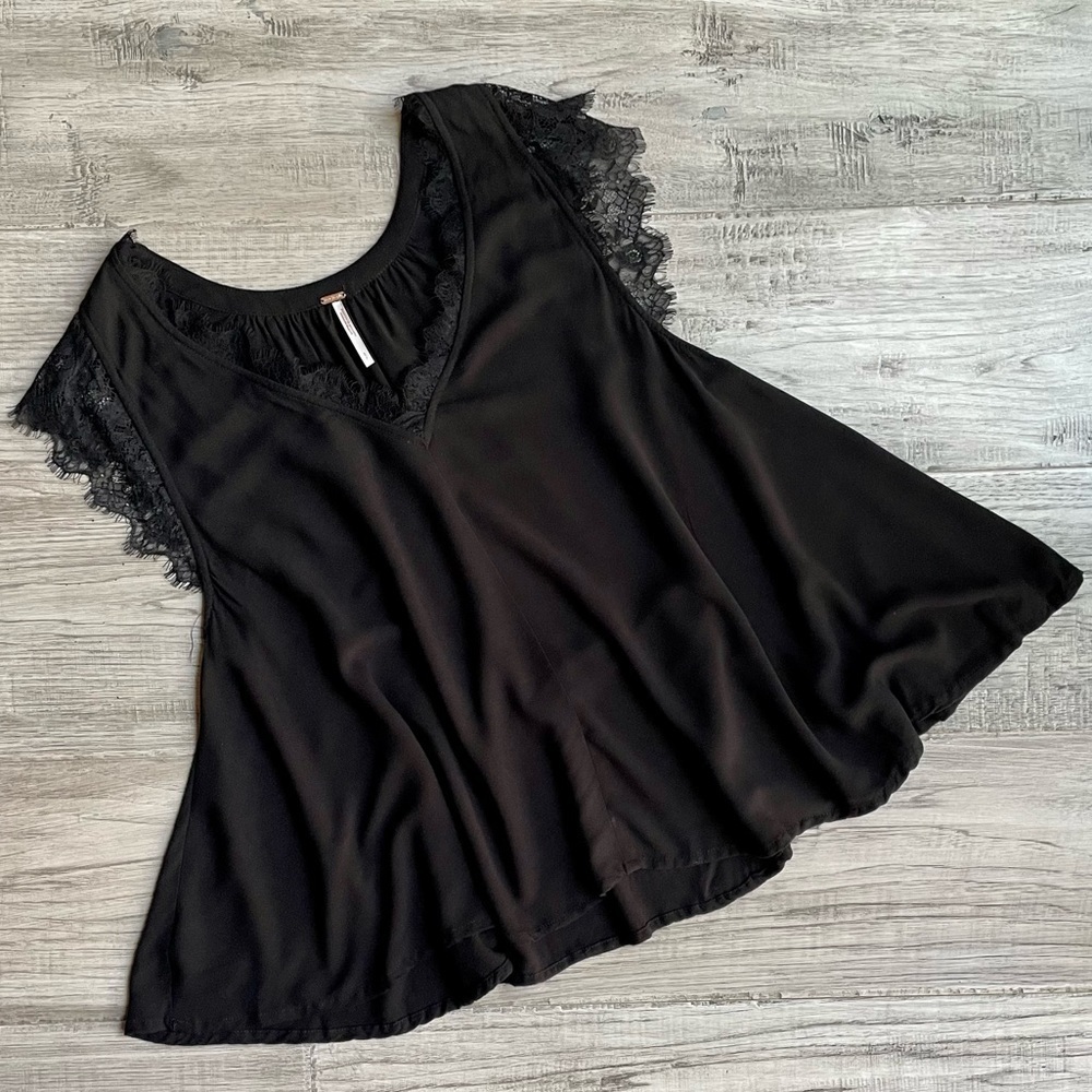 Free People Black Lace Trim V-Neck Sleeveless Blouse